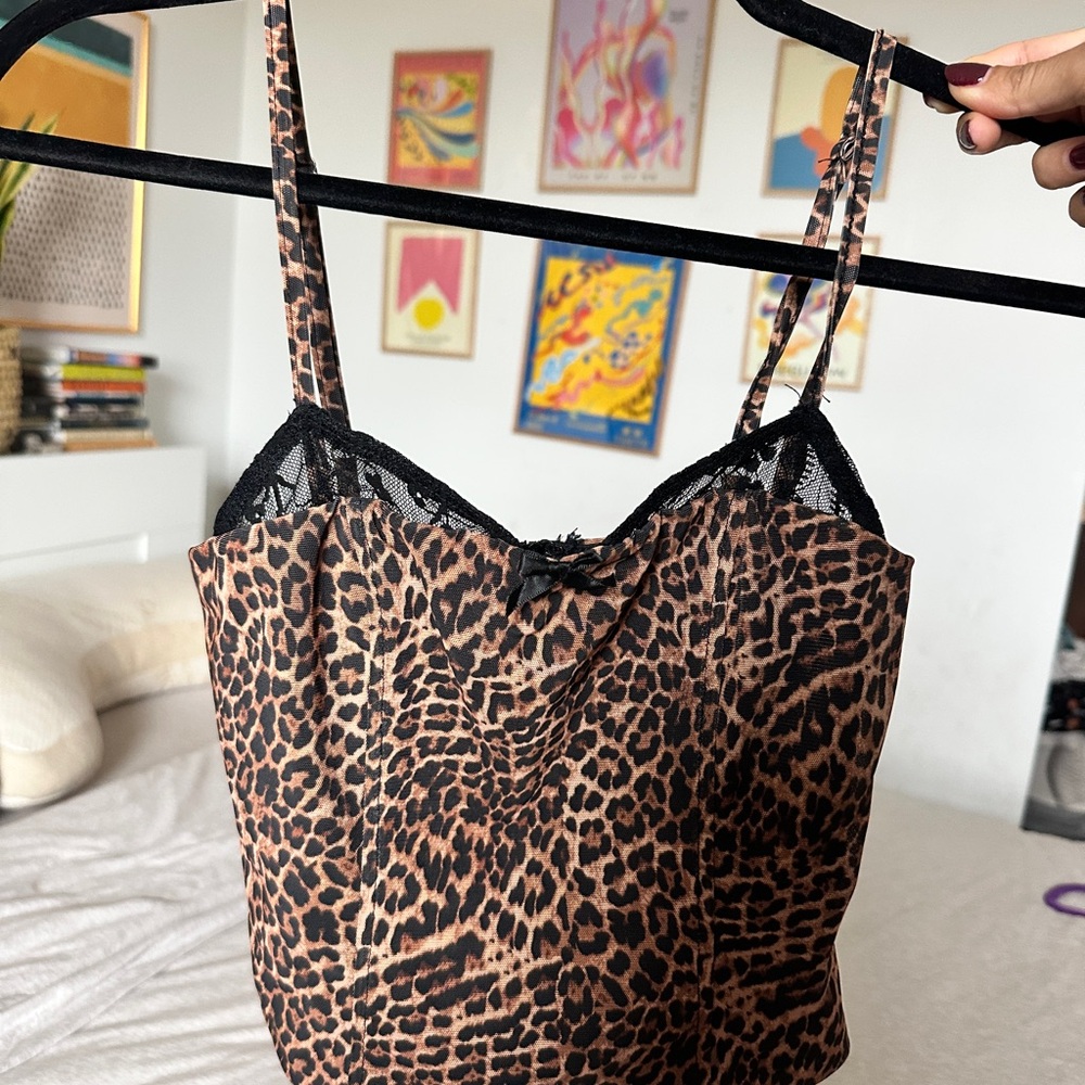 EDIKTED Edin Leopard Print Mesh Bra size XS - Picture 6 of 9